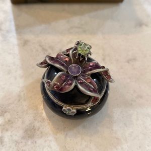 Jay Strongwater flower and ladybug round trinket box